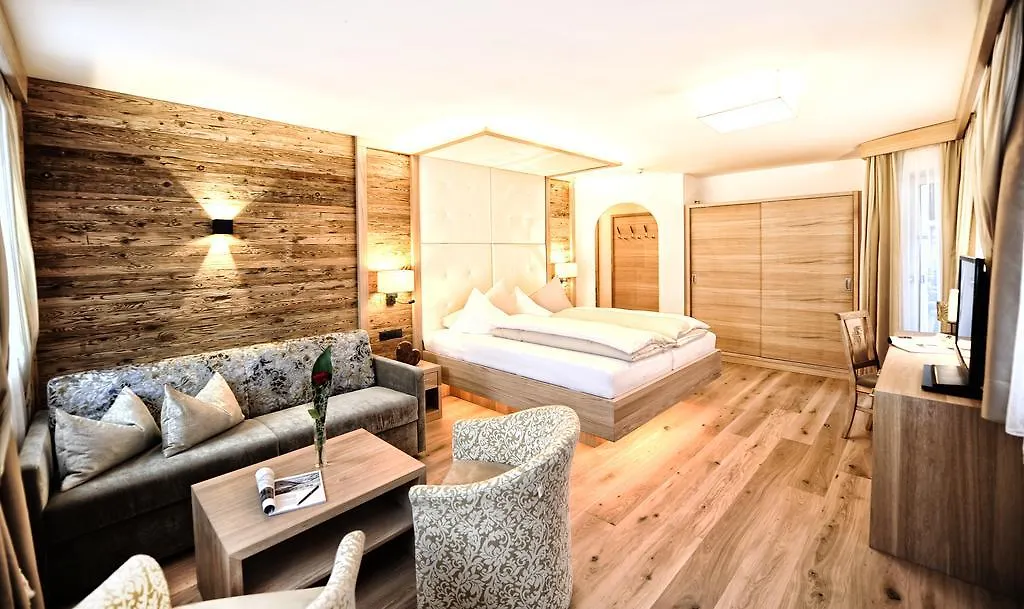 **** Hotel Salnerhof Superior Lifestyle Resort Ischgl Rakousko
